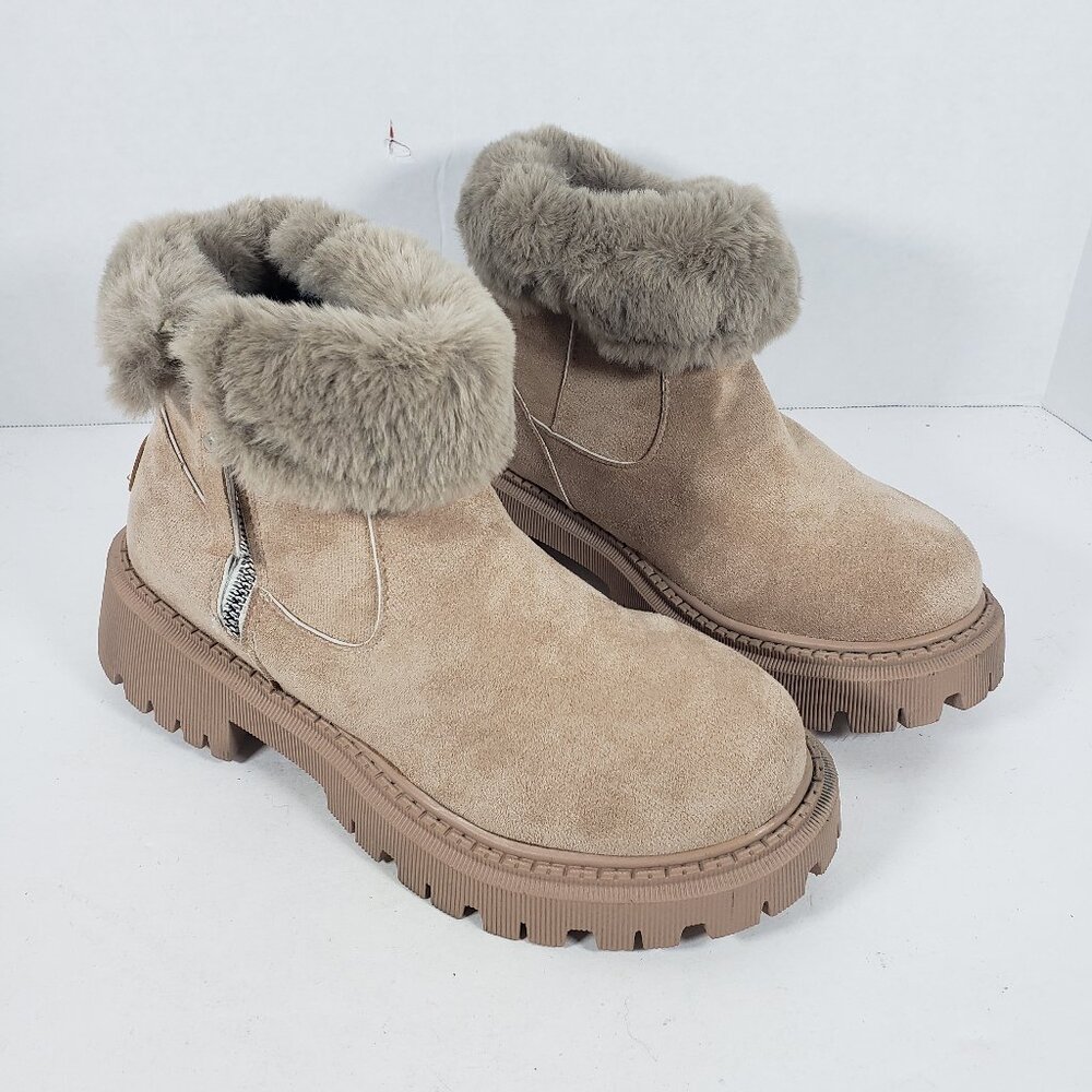 BOOTS NWOT WOMEN'S F & 8 FASHION CLASSICS FUR LINED TAN SIZE 7.5